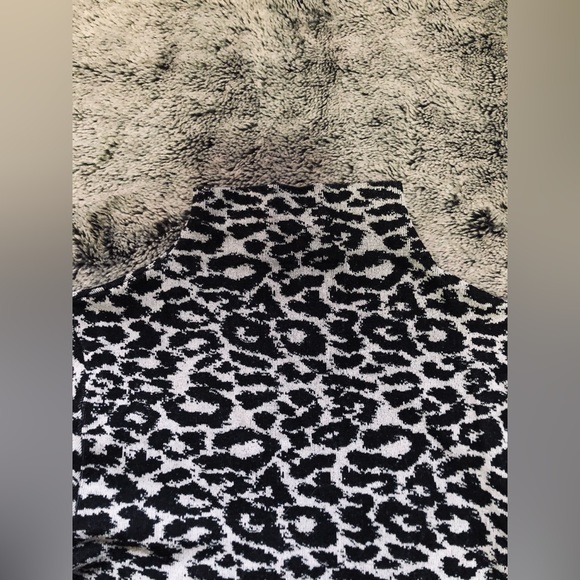 Turtleneck Sweater - Picture 3 of 8